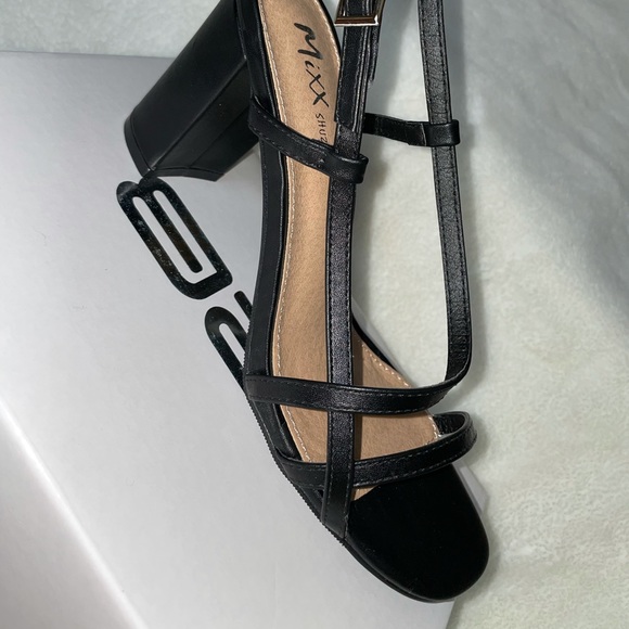 WOMENS SLINGBACK CHUNKY HEEL SANDALS GORGEOUS - Picture 3 of 4